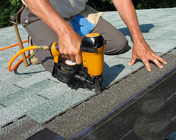 Best Roof Maintenance Services  in Crandon, WI
